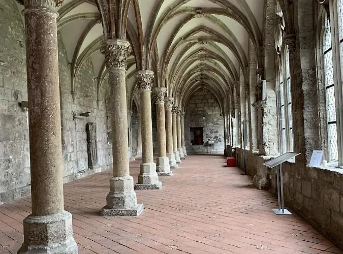 Jagdschloss 3*